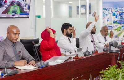 ރައީސް އޮފީހުން ކައުންސިލްގެ މަސައްކަތަށް އަތެއްނުބާނާ: ނަރީޝް