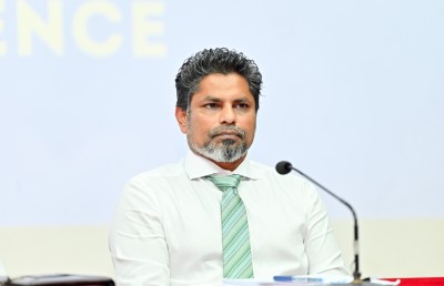 ކޮމިޝަނަރަށް ދައުވަތު ދީގެން ވެލެންސިއާގެ ހިންގާ ކޮމިޓީގެ ބައްދަލުވުމެއް ބާއްވަނީ