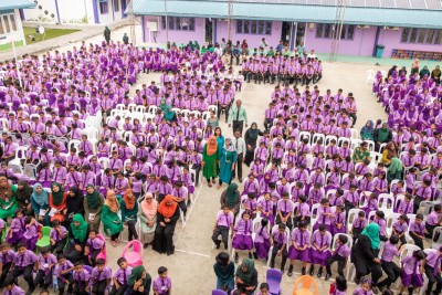 ހިތަދޫ ސްކޫލުން "ޔުނިފޯމް އެކްސްޗޭންޖް" ޕްރޮގްރާމެއް!