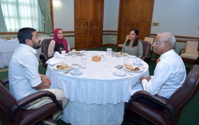 ޝީލާގެ ނާސްތާގެ ރަހަ ރައީސްގެ ދެކަނބަލުންނަށް