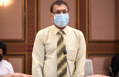 ފުލުހުންގެ ގާނޫނުގެ މައްސަލަ ހޫނުވެ ޝަރީފް ނަން އިއްވައި ތަޅުމުން ނެރެފި