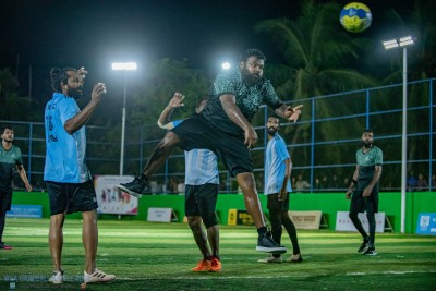 ޑަބްލިއުއެސްއޭ ހޭންޑްބޯލް ބެޓްލް: ފެމިލީ ބޭކަރސް އާއި ނޮޅިވަރަމް އަދި ނިއުއޭޖް ފައިނަލަށް