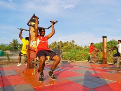 ބީއެމްއެލްގެ އެހީގައި ކުރިނބީގައި އައުޓްޑޯ ޖިމެއް ގާއިމްކޮށްފި