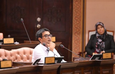 ވަޒީރުން ބޭރުކުރުން: ހުއްޖަތެއް ނެތް ސިޔާސީ ޖެއްސުމެއްތަ؟