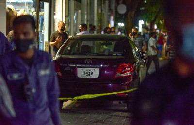 ތިޔަ ކުޅުނީ މުޅި ގައުމާ، އަހަރެމެން އެންމެންނާ!