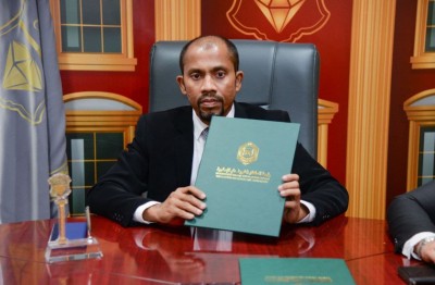 އެވިޑް ކޮލެޖާއި ބުރުނާއީގެ ޔުނިވާސިޓީއަކާ ދެމެދު އެމްއޯޔޫއެއްގައި ސޮއިކޮށްފި