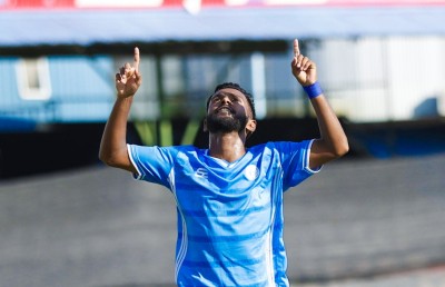 އިމްރާންގެ ހެޓްރިކާ އެކު ލެގޫންސް ކުއާޓާ ފައިނަލަށް