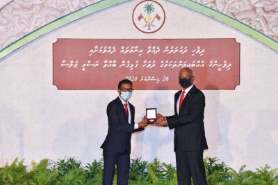 ހާފިޒުންނަށާއި މަތީ ދަރަޖަ ހޯދި ފަރާތްތަކަށް މެޑަލް ދީފި