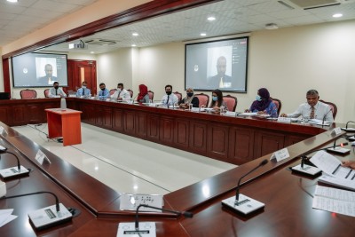 އޭއޭއޭގެ ކުދިންނަށް ބޭރުން ކޯސް ފުރިހަމަކުރެވޭނެ ގޮތް ހަދަނީ