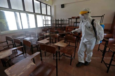 ބެންކޮކްގެ ސްކޫލްތަކާއި ބައެއް ވިޔަފާރިތައް ބަންދުކޮށްފި