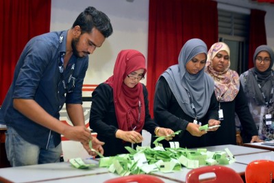 އިންތިހާބަށް އިދާރީ މީހުން ހޯދަން އިއުލާނުކޮށްފި