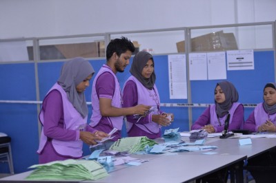ރޯދަ މަހުގެ ކުރިން އިންތިހާބު ބޭއްވުމަށް މަސައްކަތް ކުރަނީ