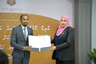 އެވިޑް ކޮލެޖުގެ ރެކްޓާއަކަށް ޑރ. ސުނީނާ ރަޝީދު