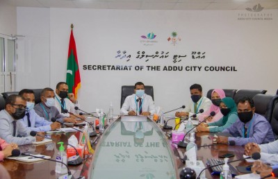 މުޅި އައްޑޫ އަލުން ލޮކްޑައުން ކުރަން ޖެހިދާނެ ކަމުގެ އިޝާރާތެއް މޭޔަރު ދެއްވައިފި