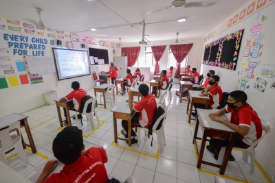 ސްކޫލުތަކުގެ ދޮރު ހުޅުވުން، ދަރިވަރުންނަށް ހިނިތުންވުން!