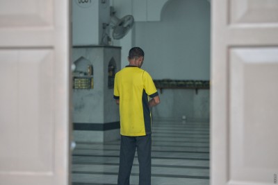 މިސްކިތް ތެރޭގައި ހަމަލާދިން އިންޑިއާ މީހާގެ ބަންދުގެ މުއްދަތު އިތުރުކޮށްފި