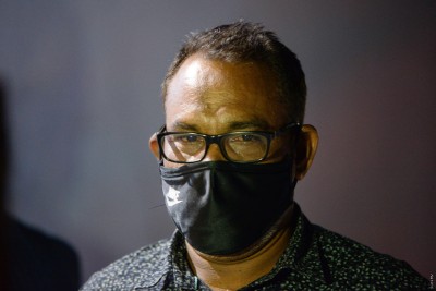ދަރުބާރުގޭ ކައިރީ ކުރި މުޒާހަރާއާ ގުޅިގެން އަދުރޭ ފުލުހަށް ހާޒިރުކޮށްފި