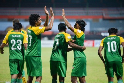 ދަ ގްރާންޑޭ ކޮޅަށް ފަސް ގޯލު ޖަހައި މާޒިޔާ ލީޑު ފުޅާކޮށްފި