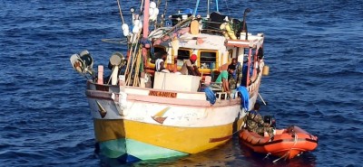 އައްޑޫ އާއި ދިމާލުން ބޭރު މަސްބޯޓެއް އަތުލައިގެންފި