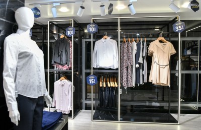 ދެ އަހަރު ފުރުން ފާހަގަކުރަން ކްލެސިކްއިން ޑިސްކައުންޓު ދެނީ