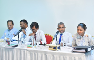 މައްސަލައެއް ބެލުމުން ތަނާޒުލްވި ފަނޑިޔާރަކަށް ފިޔަވަޅު އަޅަނީ