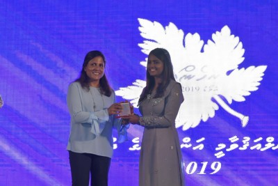 ރެހެންދި އެވޯޑަށް ކުރިމަތިލާން ހުޅުވާލައިފި