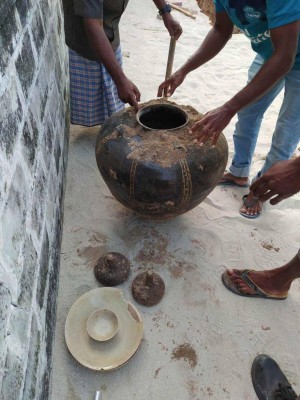 ރަސްގެތީމުން ފެނުނީ "ހޮޅީން"ނަށް ފޮރުވަން ވަޅުލި ތަކެތި ކަމަށް ލަފާކޮށްފި