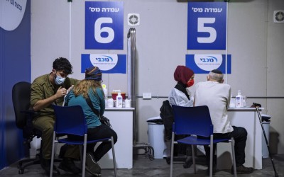 ފައިޒާ ވެކްސިން ދިނުމުން ކޮވިޑްގެ އަލާމާތްތައް ފެންނަ މިންވަރު 94 ޕަސެންޓު ދަށްވޭ: އިސްރާއީލް