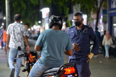 ބޭރަށް ނުކުންނަން ކުރިން ދޫކުރި ފާސްތައް ބޭނުން ނުކުރުމަށް އިލްތިމާސްކޮށްފި