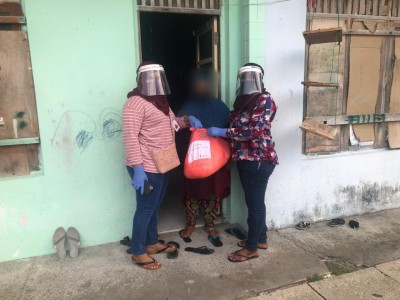 އައްޑޫސިޓީގައި ނާޒުކު ހާލަތަކުގައި އުޅޭ މީހުންނަށް ކެއާ ޕެކޭޖު ފޮނުވުމުގެ މަސައްކަތް ފައްޓައިފި