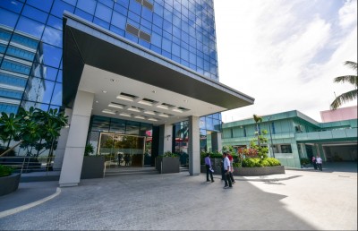 މާބަނޑު މީހަކަށް ކޮވިޑް ޖެހިގެން އައިސީޔޫގައި ފަރުވާ ދެނީ