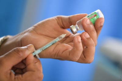 ވެކްސިން ޖެހި ފަހުންވެސް ބައެއް މީހުން ޕޮޒިޓިވްވެފައިވޭ، މަސައްކަތް ކުރަން ވަގުތު ނަގާނެ: ޑރ. ނަޒްލާ