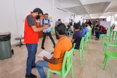 މާދަމާ 20 އަހަރުން މަތީގެ މީހުންނަށް ވެކްސިން ޖަހަން ފަށަނީ