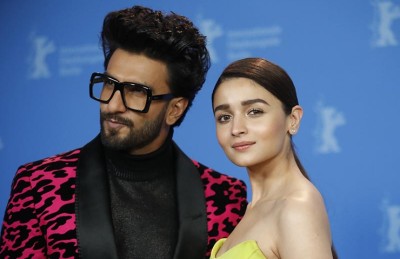 ރަންބީރާއި ދީޕިކާ އެކުގައި ފިލްމެއް ކުޅެން އުޅޭއިރު ރަންވީރާއި އާލިއާ ވެސް އެކުގައި އިތުރު ފިލްމެއް ކުޅެނީ