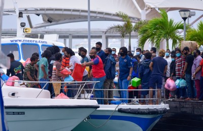 ކޮވިޑް-19: ޕޮޒިޓިވް އަދަދަށް ވުރެ އެއް ދުވަހެއްގައި ބަލިން ފަސޭހަވި މީހުން ތިން ގުނަ އިތުރު