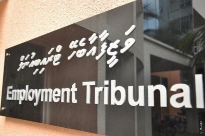 މަޖުބޫރީ ހާލަތުގައި ޓްރާންސްޕޭރެންސީން ވަކިވާން ޖެހުނު މުވައްޒަފަށް ބަދަލު ދޭން އަންގައިފި