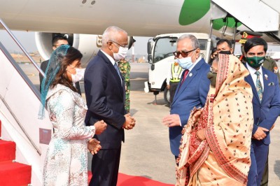 ރައީސް ބަންގްލަދޭޝަށް ވަޑައިގެންފި