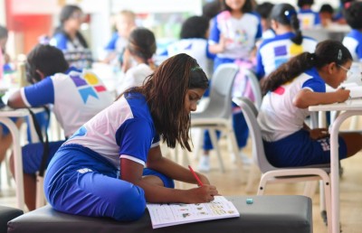 ބައިނަލްއަގުވާމީ އެކްރެޑިޓޭޝަން ލިބުނު ފުރަތަމަ ސްކޫލަކަށް ފިންލެންޑް އިންޓަނޭޝަނަލް ސްކޫލް