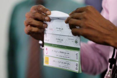 ވޯޓު ލާން ދާއިރު އަމިއްލަ ގަލަން ގެންދަން އެދިއްޖެ