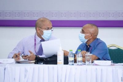 ކައުންސިލް އިންތިހާބު: ކޮވިޑަށް ޕޮޒިޓިވް މީހުން ވޯޓުލާން ޖެހޭނީ އެހީތެރިޔަކާ ނުލާ