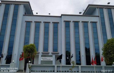 އަންހެނުންގެ ފޮޓޯ އާއި ފޯނު ނަމްބަރު ވިއްކާ ބައެއްގެ މައްސަލަ ފުލުހުން ބަލަނީ