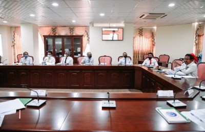 ސިއްހީ ކުއްލި ނުރައްކަލުގެ ހާލަތު އިއުލާނު ކުރުމުގެ ބާރު ރައީސަށް ދޭން ކޮމިޓީއިން ނިންމައިފި