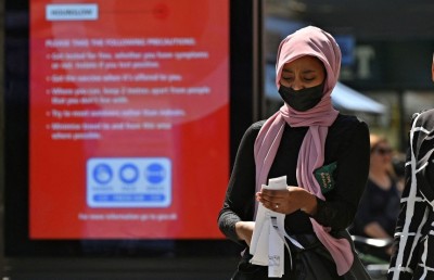 އިނގިރޭސިވިލާތުގެ ފިޔަވަޅުތަކަށް ލުއި ދިނުން އެއް މަހަށް ލަސްކޮށްފި