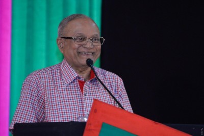 އިރުއިރު ކޮޅުން ވެރިކަމުގެ ނިޒާމު ބަދަލެއް ނުކުރެވޭނެ: ރައީސް މައުމޫން