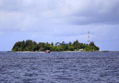 ޓެރަރިޒަމްގެ ތުހުމަތުގައި ބަންދުކޮށްފައިވާ އަހުސަންއަށް އަނިޔާކުރި ކަމަށް ބުނާ ވާހަކަ ސާފުކޮށްދީފި