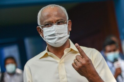 ނަޝީދުގެ ބަރުލަމާނީ އެދުމާ ރައީސް ދެކޮޅު، ވިދާޅުވީ ރައްޔިތުންގެ ވޯޓަކަށް ދާން