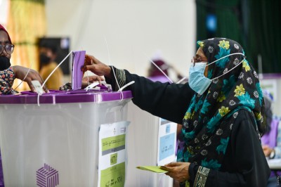 މާވަށު ކައުންސިލް ރައީސް ހޮވަން މިއަދު ނެގި ވޯޓުން ކުރި ލިބުނީ އެމްޑީޕީ ކެންޑިޑޭޓަށް