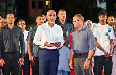 އީދަށް ސިޓީތަކާއި ރަށްތައް ދިއްލައި، ފެންއަރުވާ ވަޑާން އަލުން ހުޅުވައިފި