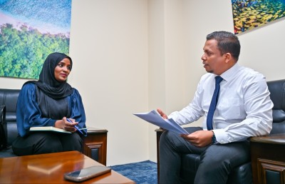 ދަރަނީގެ ގޮންޖެހުން ވަރަށް ބޮޑު، އެކަމަކު ގައުމު ސަލާމަތް ވާނެ: ޝަފީގު