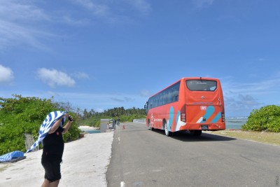 އައްޑޫ، ފުވައްމުލަކުގައި ކާފިއު އިއުލާންކޮށް ހަރުކަށި ފިޔަވަޅުތަކެއް އަޅައިފި